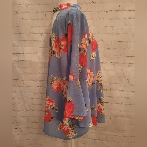 Woman's Flowy Floral Print Blouse - Boutique Brand - Plus Size 1X -NWT - Picture 3 of 12